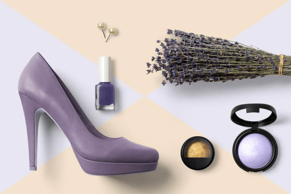 Chic and Feminine: A Light Purple High Heel Shoe Paired with Matching Nail Polish and Lavender Eyeshadow, Accompanied by a Bouquet of Fragrant Lavender, Perfect for an Elegant and Stylish Look.