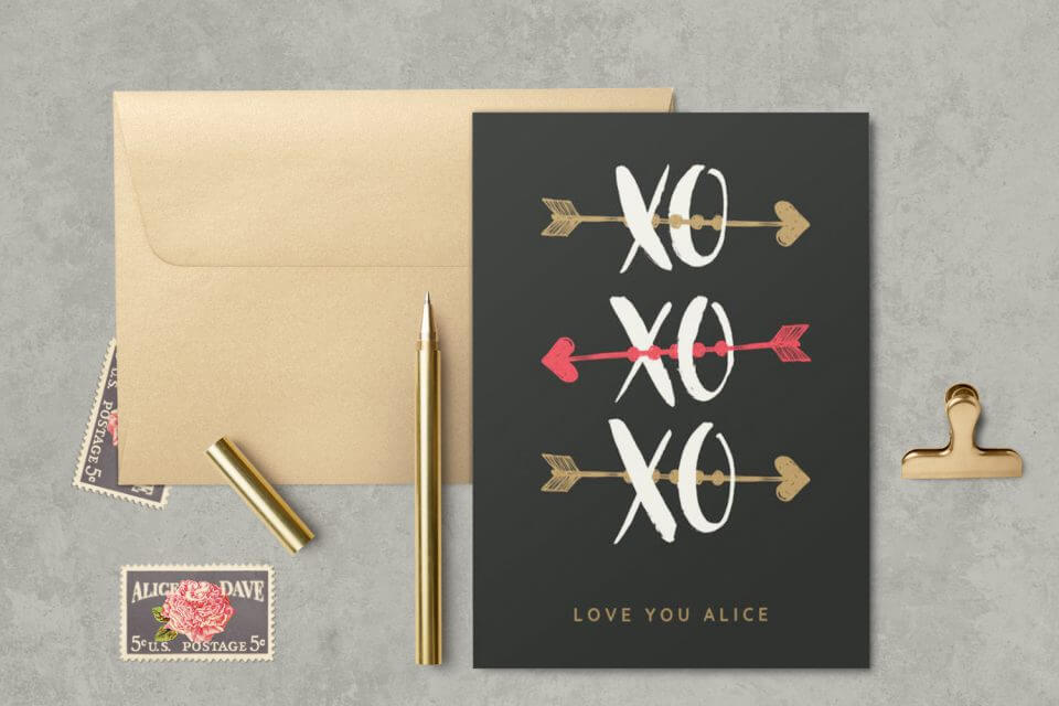 Ways to Express Love: Send a Personalized Card – 'Love You, Alice' – Featuring a Black Background, XO Repeated Three Times with an Arrow and Heart Piercing Through, Sending Affection in a Stylish Way.